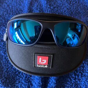 Color Blue with Polarized Lenses.